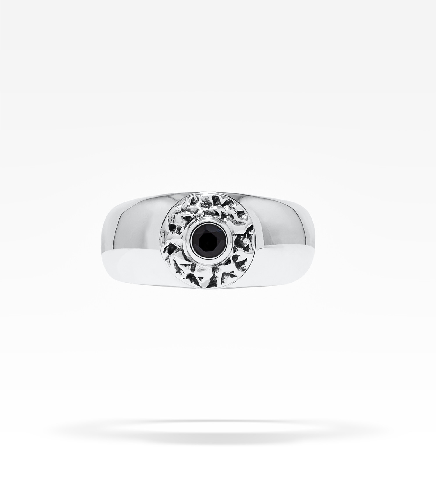 sterling silver ring with black sapphire and freshwater pearl