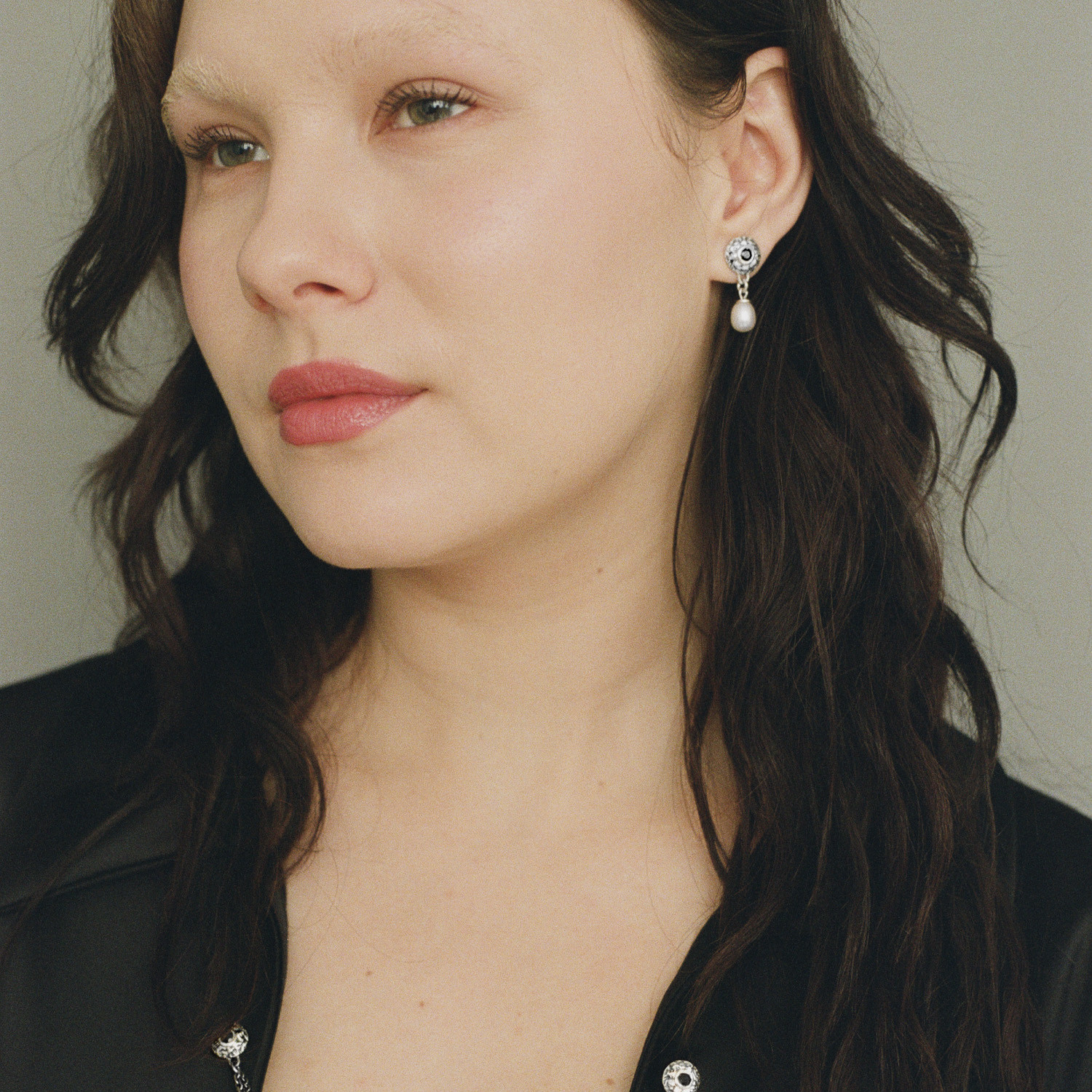 sterling silver brooch and earrings with black sapphire and freshwater pearls