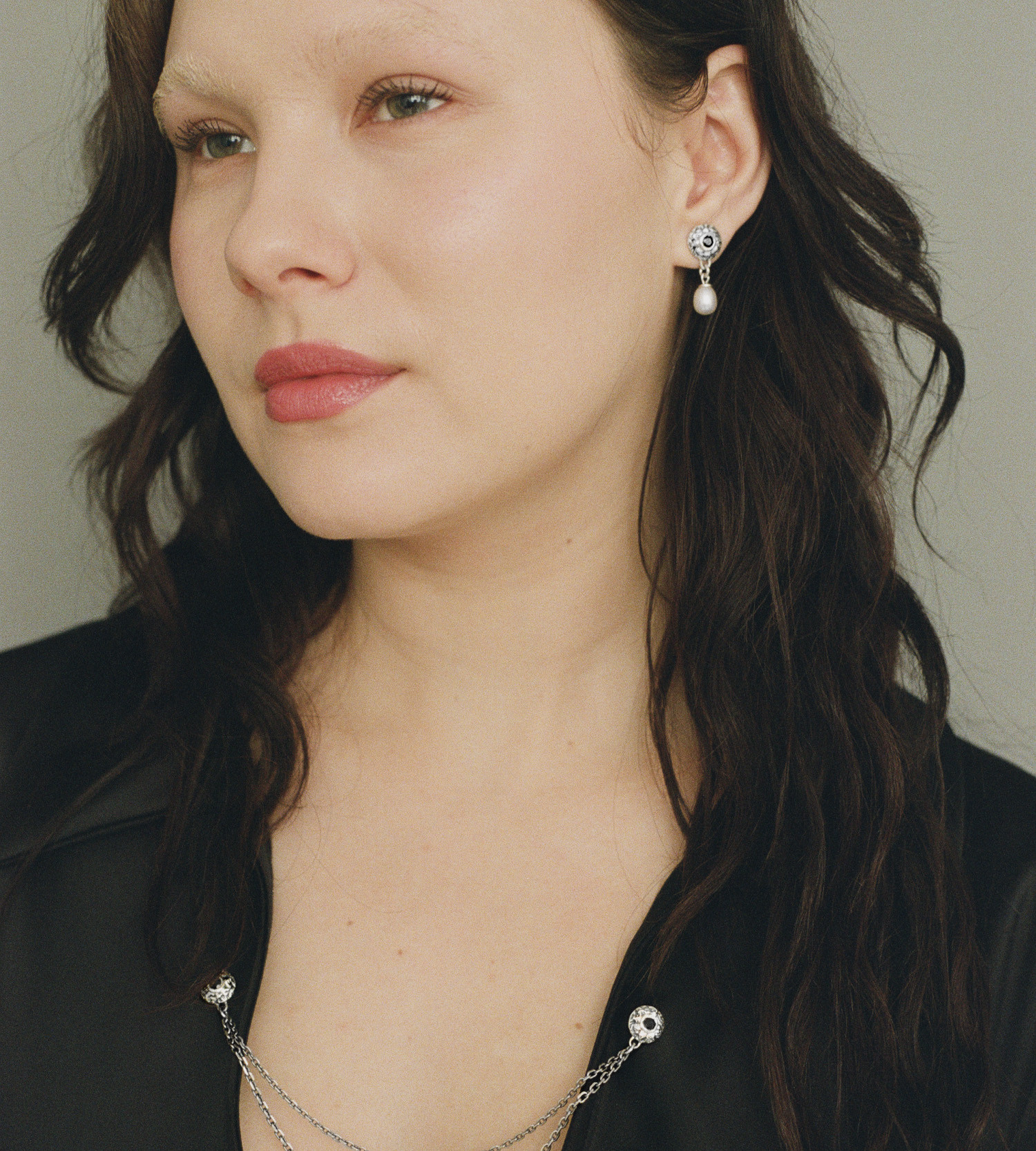 sterling silver brooch and earrings with black sapphire and freshwater pearls